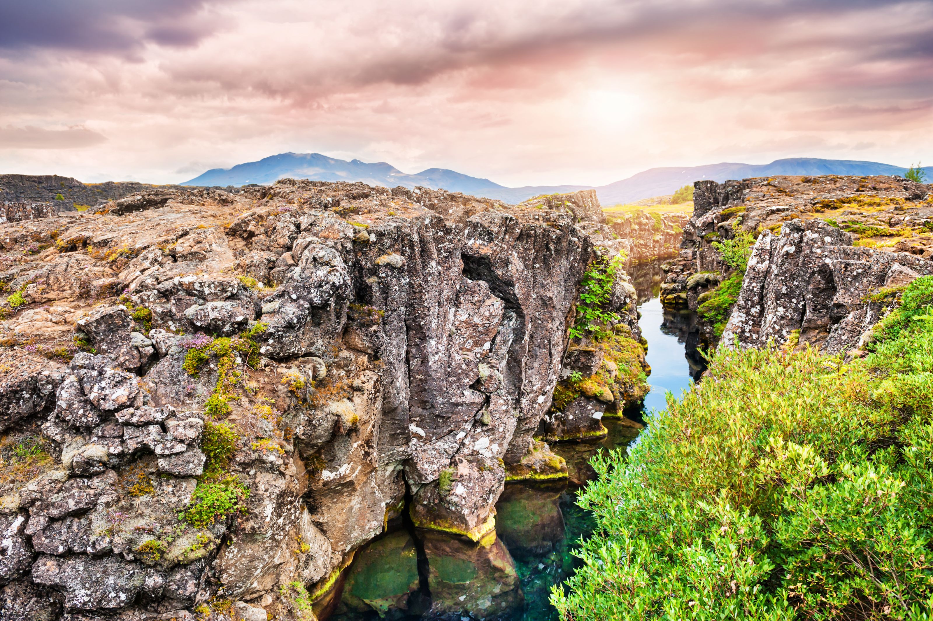 Xl Iceland Thingvellir Canyon Sunset