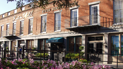 XL USA Savannah River Street Inn