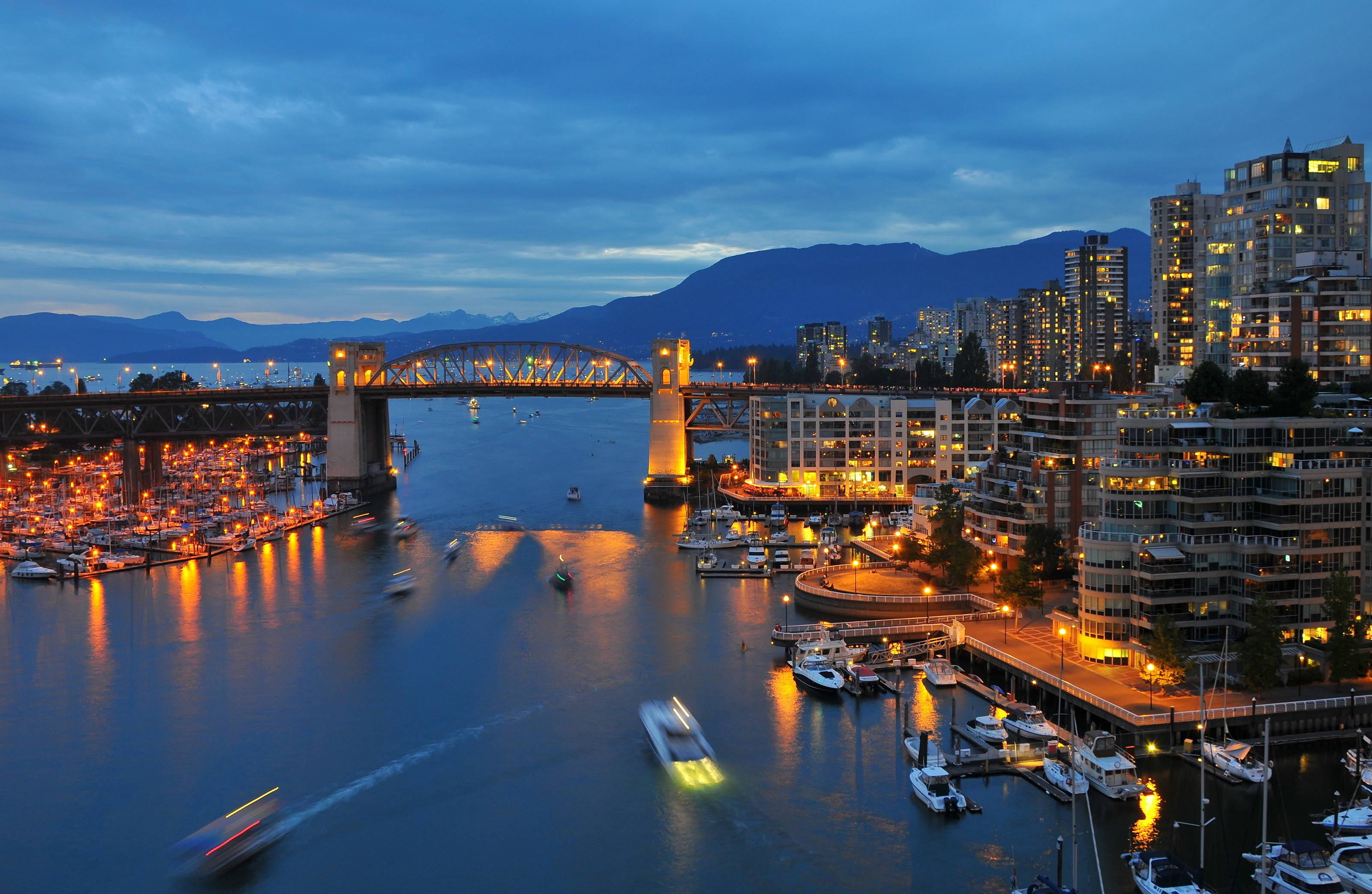 XL Canada British Columbia Vancouver NV Burrard Bridge