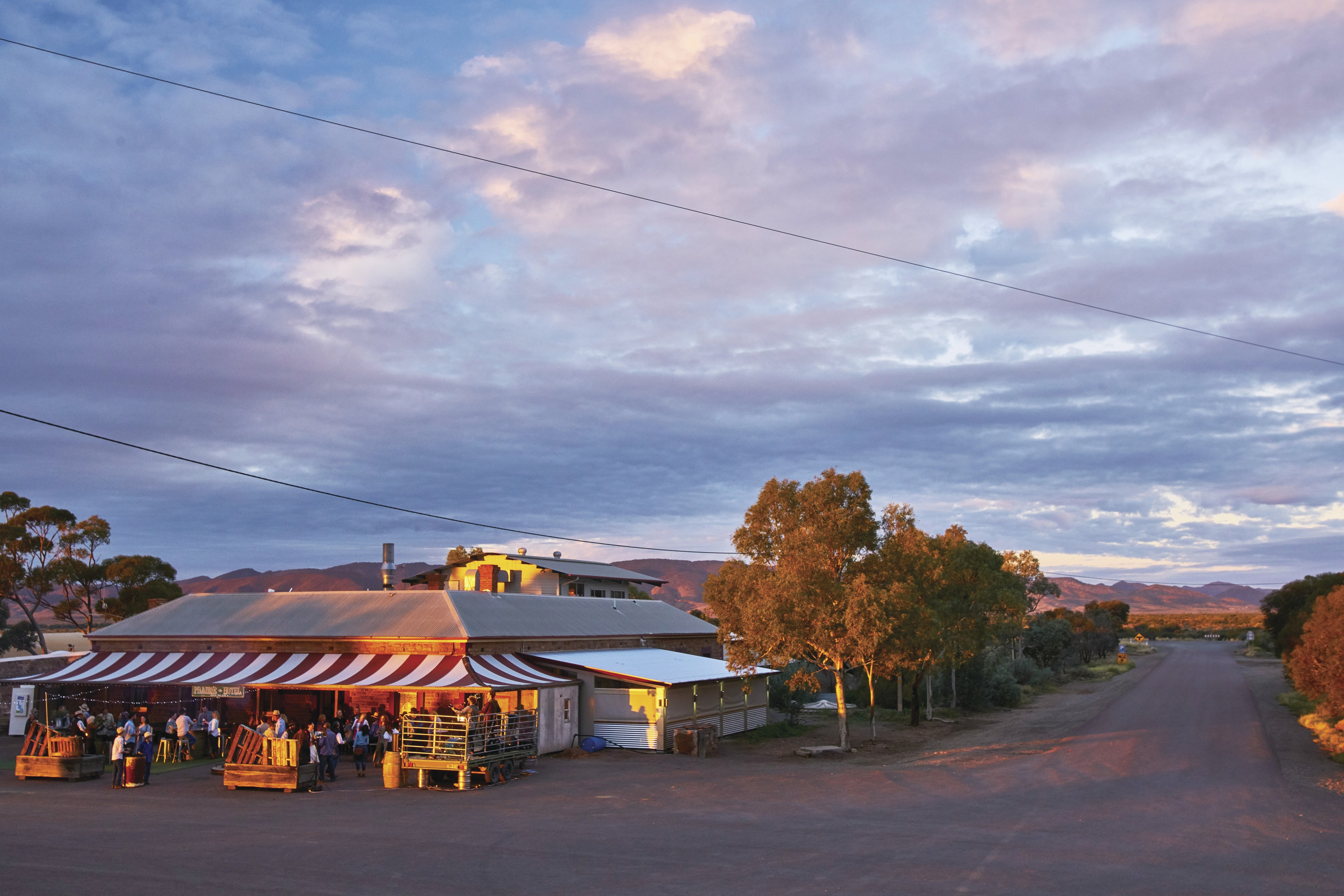 Xl Australia Flinders Range Prairie Hotel Exterior
