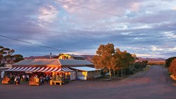 Xl Australia Flinders Range Prairie Hotel Exterior