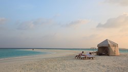 Xl Maldives Soneva Fushi Resort Private Sandbank Overnight Experience