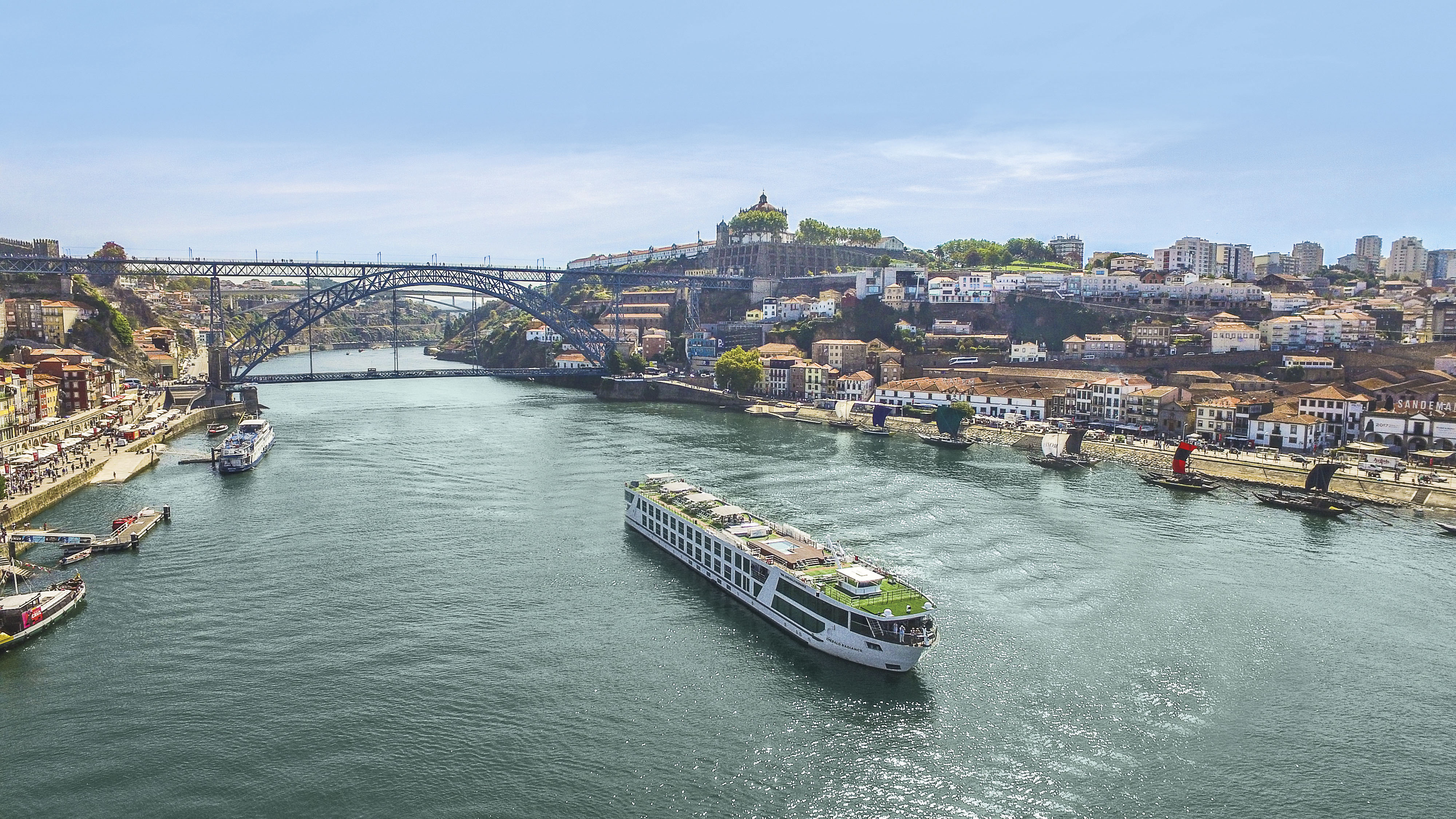 XL Cruise Emerald Radiance Douro Porto Sunny