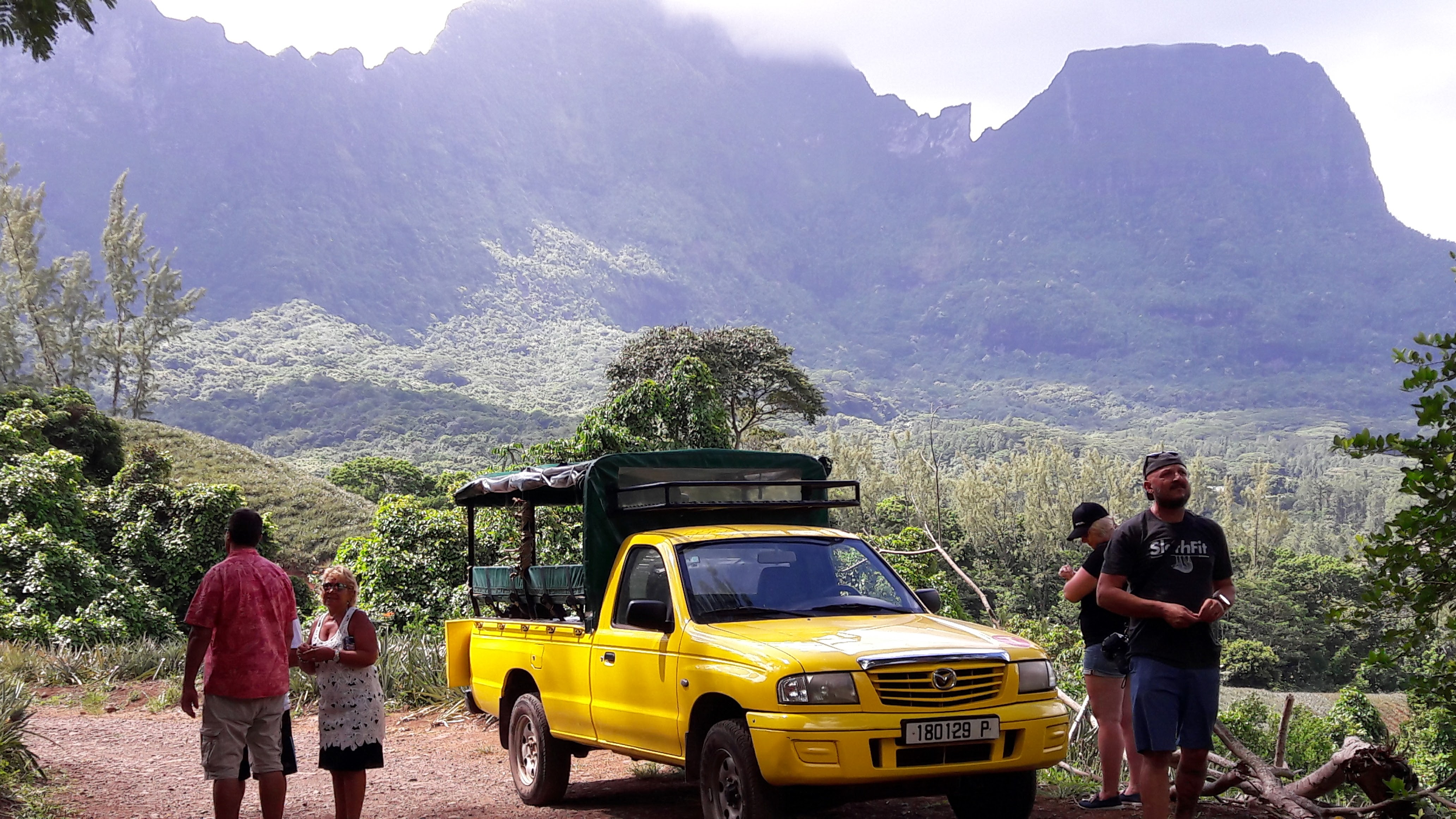 XL French Polynesia Moorea 4Wd Truck