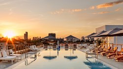 Xl USA Florida The Betsy South Beach Rooftop Pool Sunset