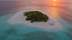 XL Maldives Hotel Scubaspa Deserted Island Sunset