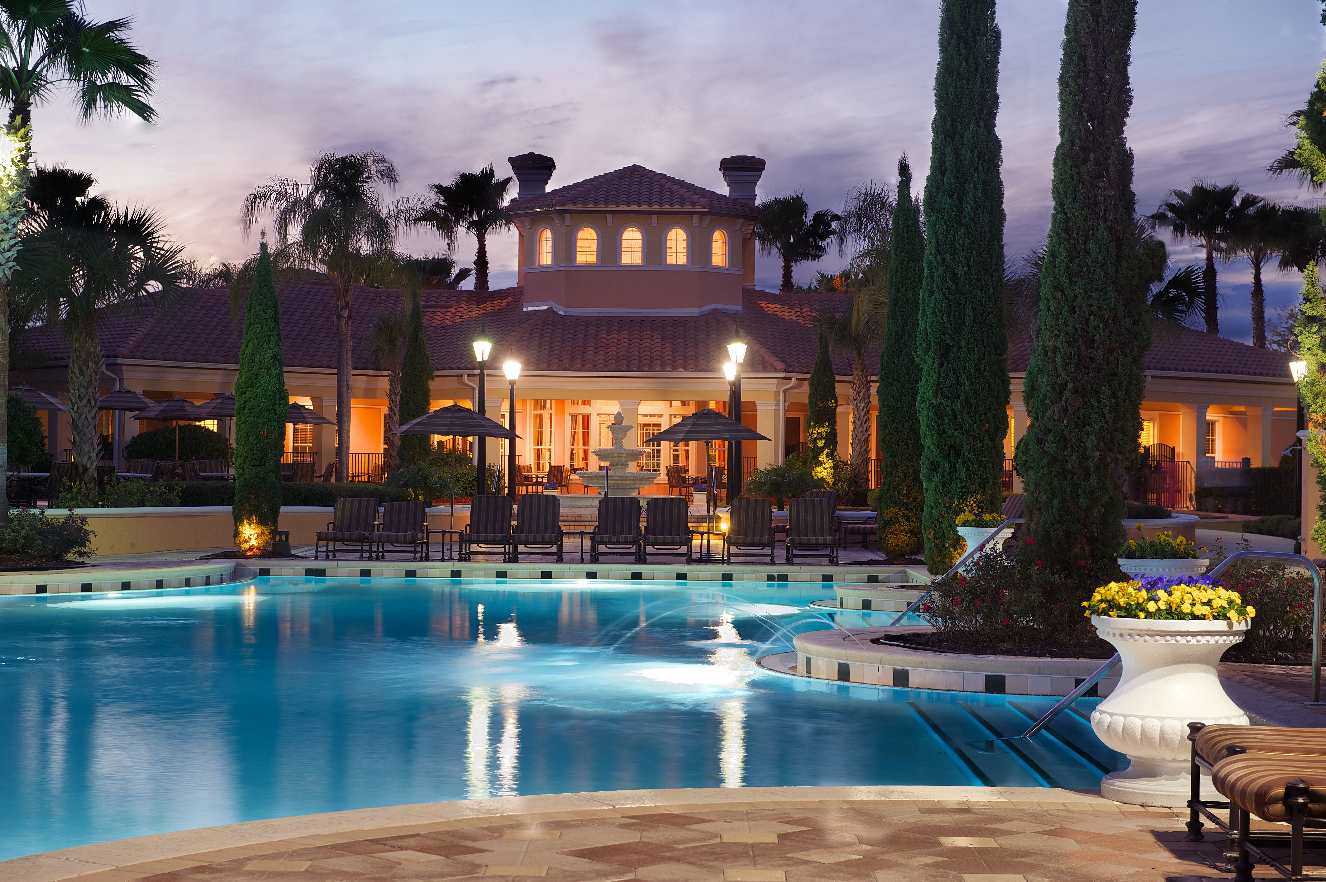 Xl Usa Florida Orlando Worldquest Resort Pool Evening