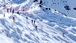 Xl Switzerland Verbier Mogul Piste Skiers