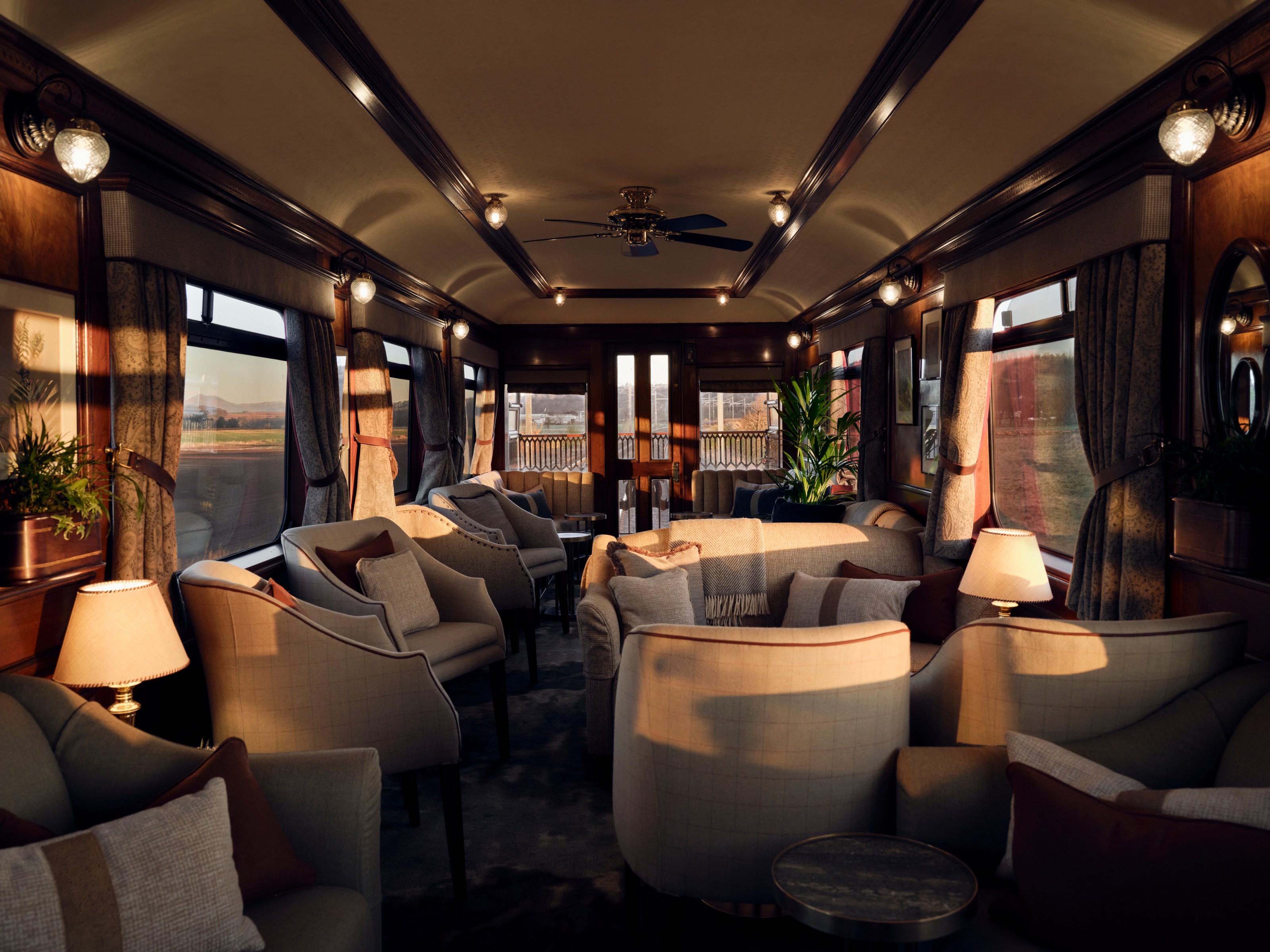 XL Scotland Royal Scotsman Observation Car4