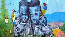 XL Colombia Medellin Comuna Graffiti (3)