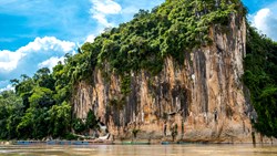 XL Laos Mekong Luang Prabang Pak Ou Caves Mekong River