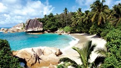 XL Seychelles Six Senses Zil Pasyon Beach