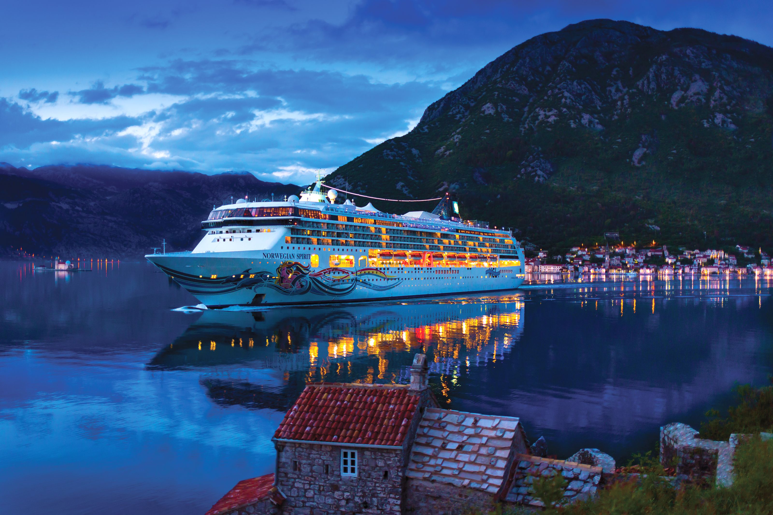 Xl Norwegian Spirit Ship Kotor Evening