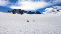 XL Franz Josef Glacier View New Zealand Helicopter People Snow