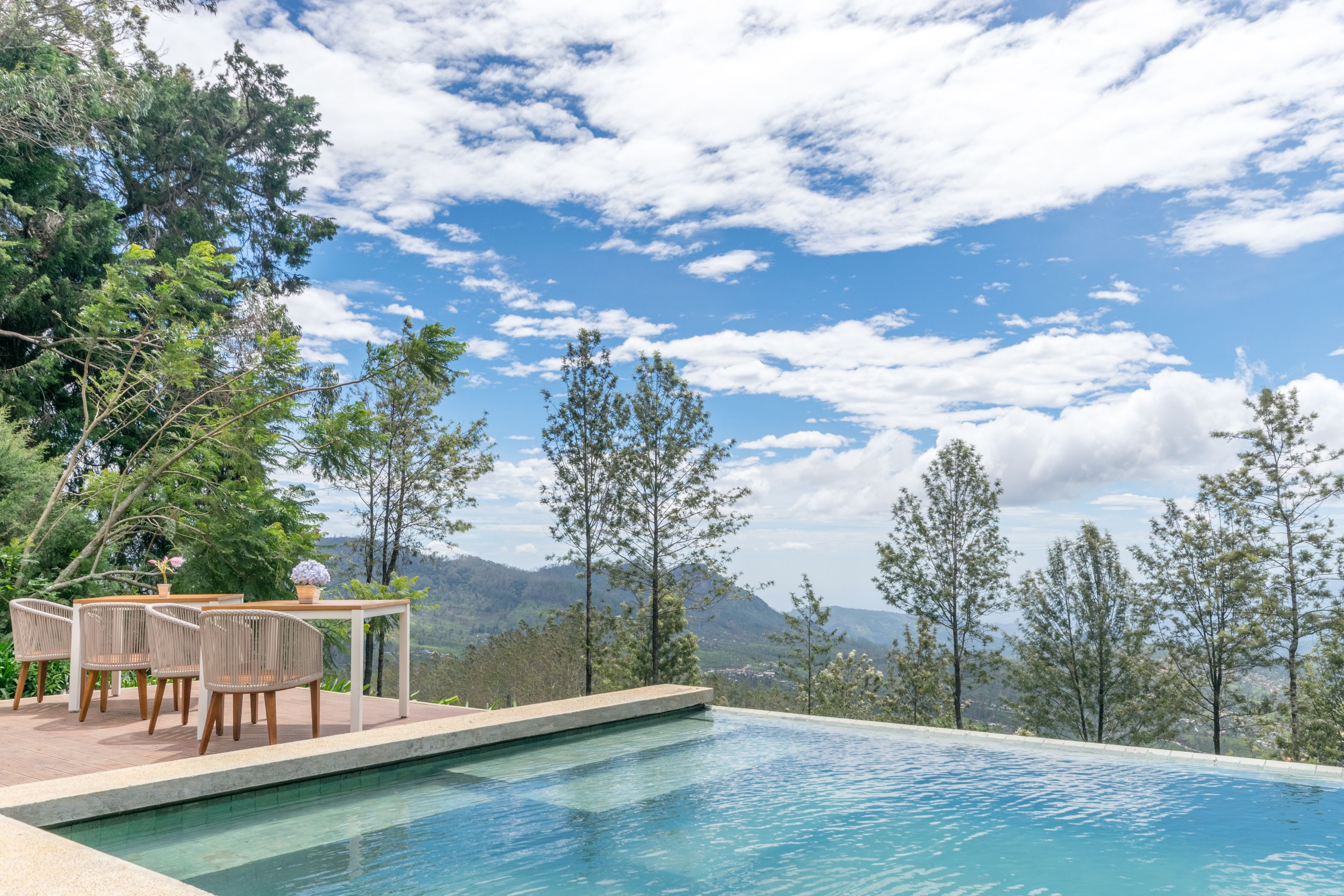 Xl Sri Lanka Goatfell Infinity Pool View