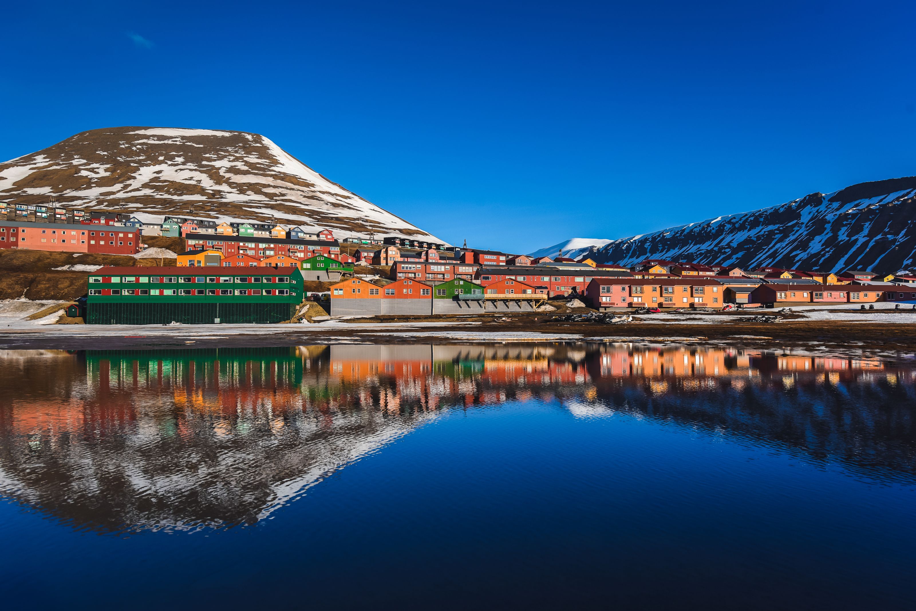Xl Svalbard Longyearbyen Town Seen From Sea