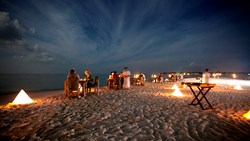Xl Maldives Soneva Fushi Dining On Sandbank