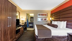 Xl Usa TN Nashville The Capitol Hotel Room King Bed Bath