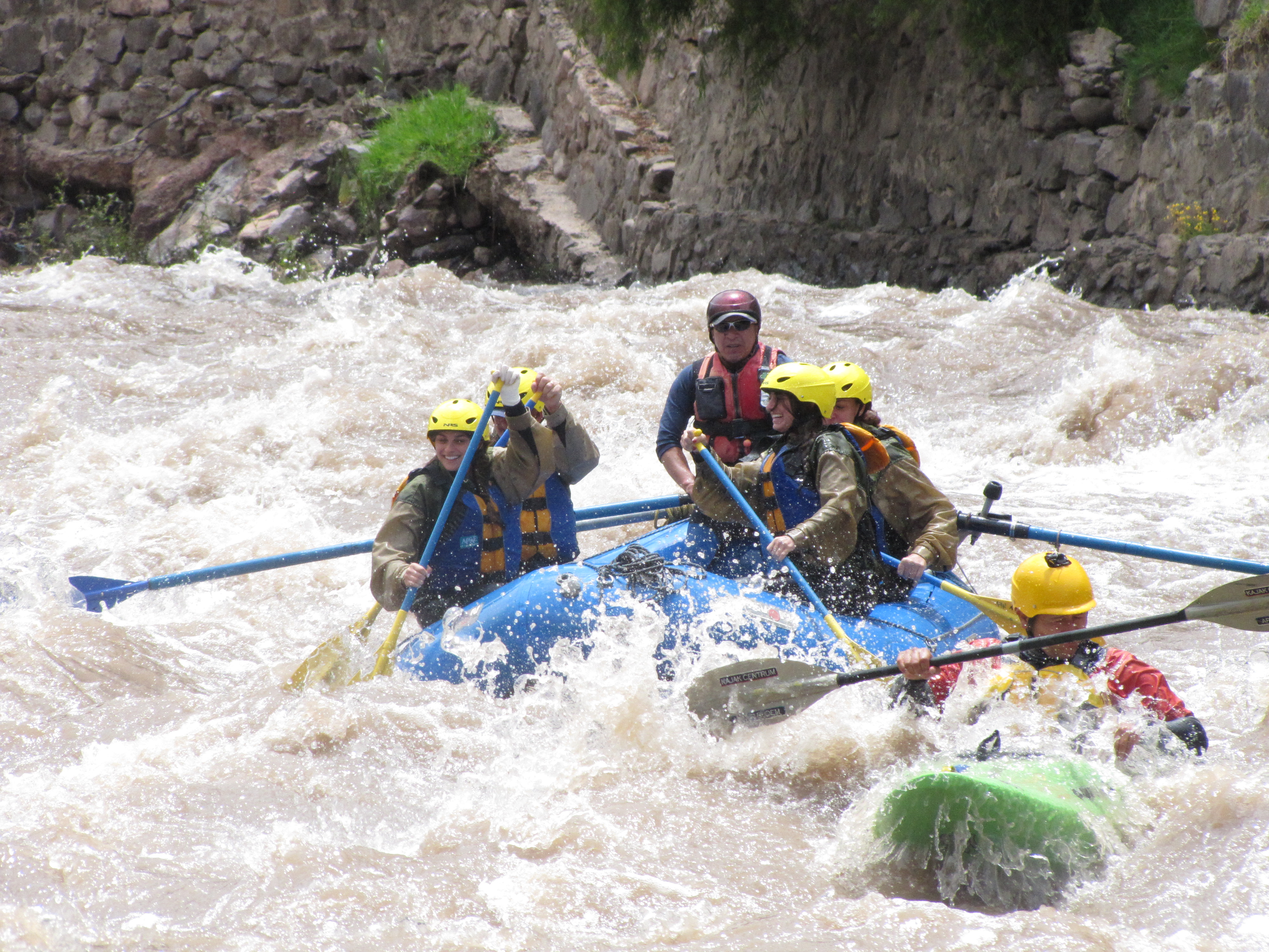 Xl Peru Sacred Valley Urubamba Riverrafting Wild Water