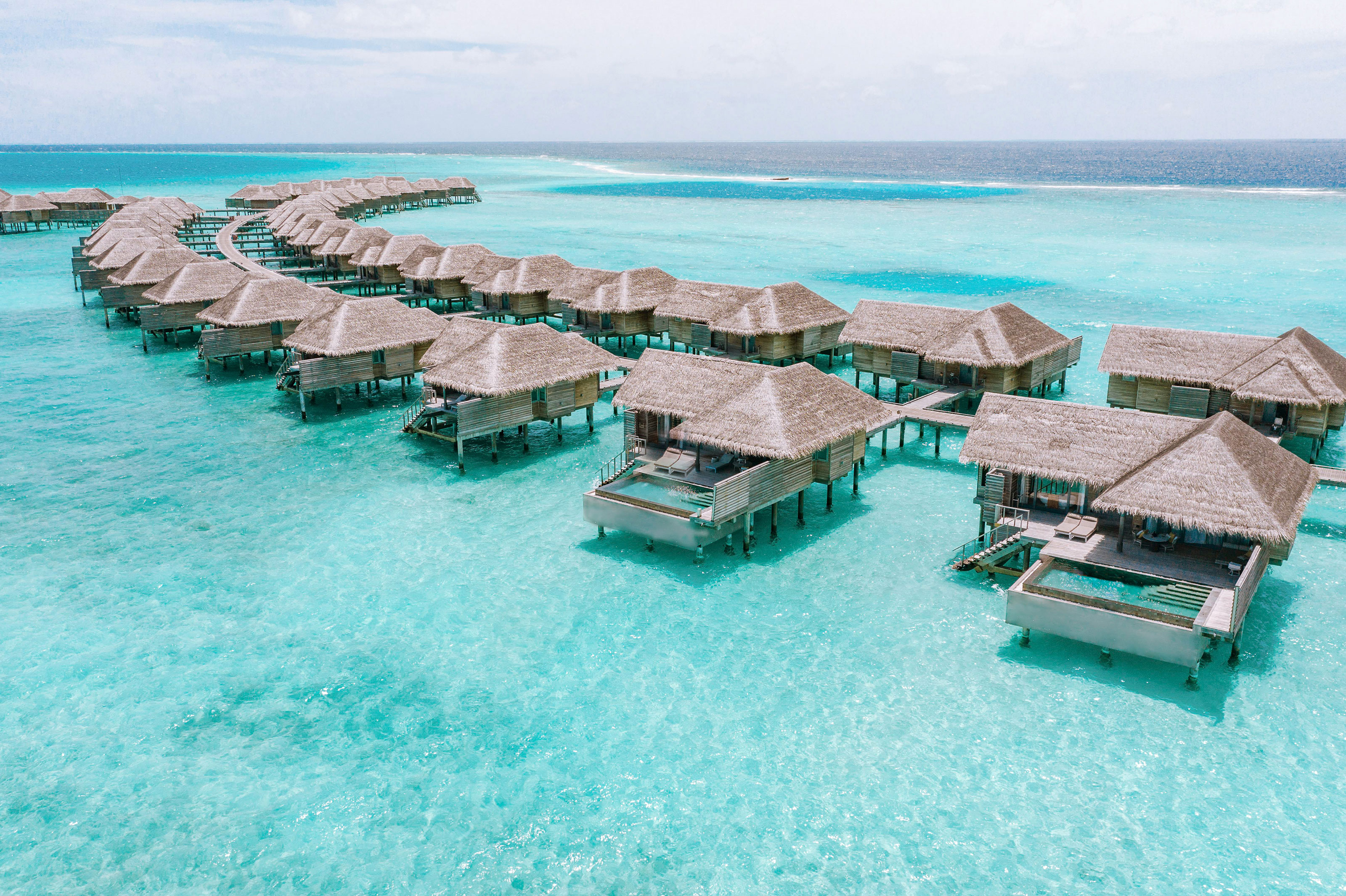 XL Maldiverne Vakkaru Over Water Villa Aerial