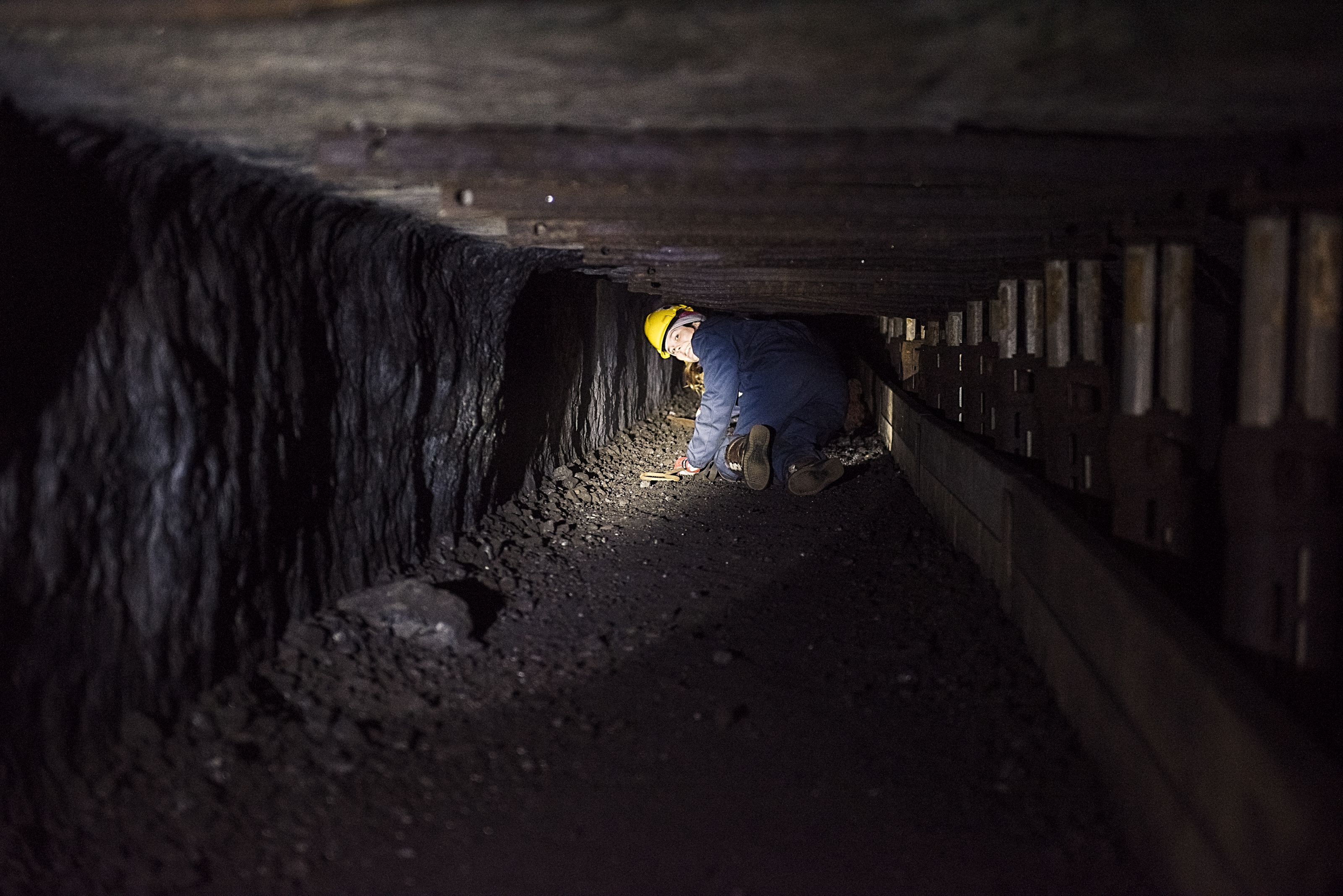 Xl Svalbard Longyearbyen Coalmine Small Tunnel Photo Agurtxane Concellon