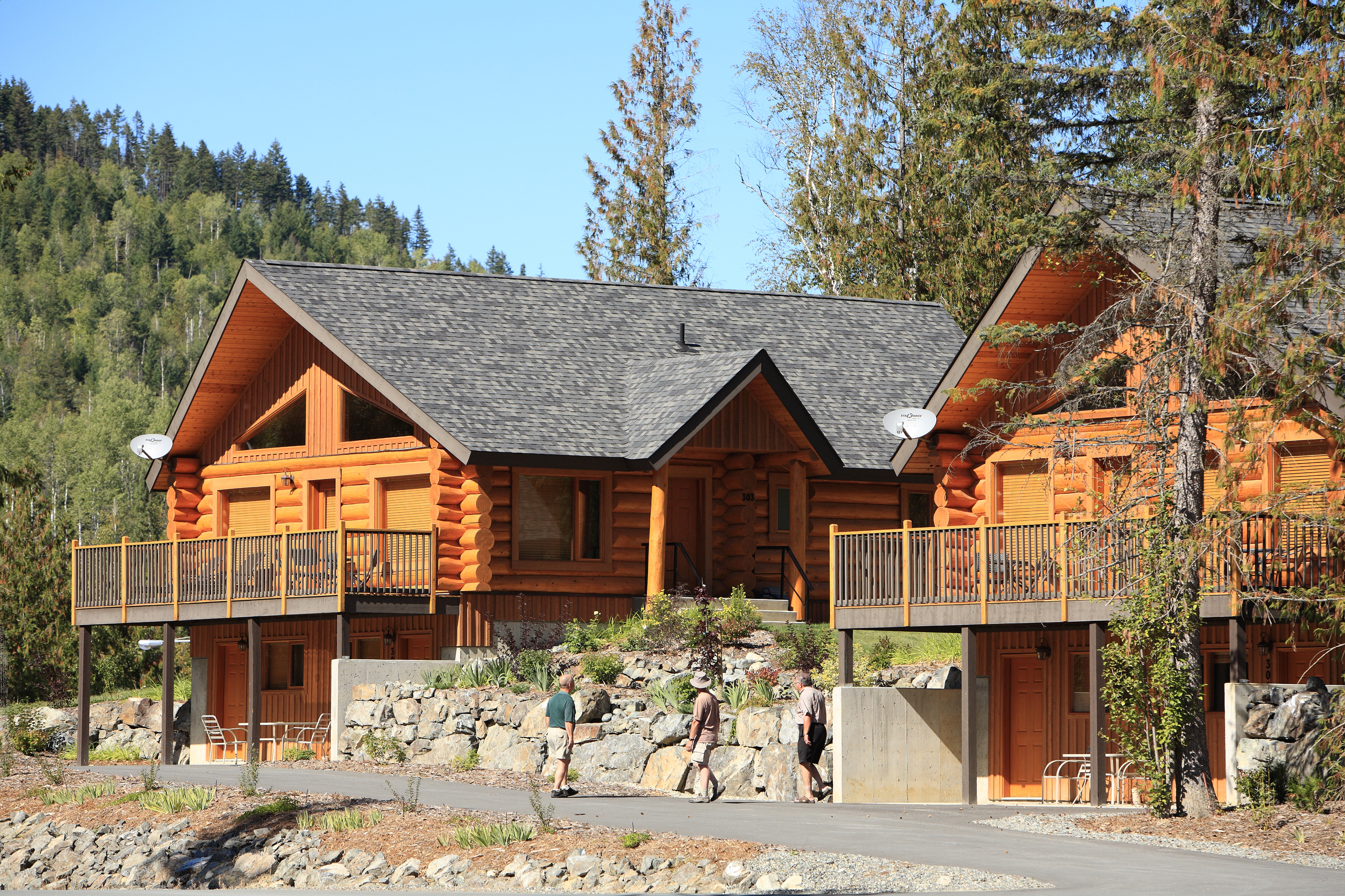XL Canada Alpine Meadows Resort Clearwater Log Units