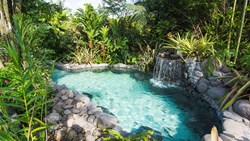 Xl Costa Rica Arenal Hotel Arenal Springs Pool Small Waterfall