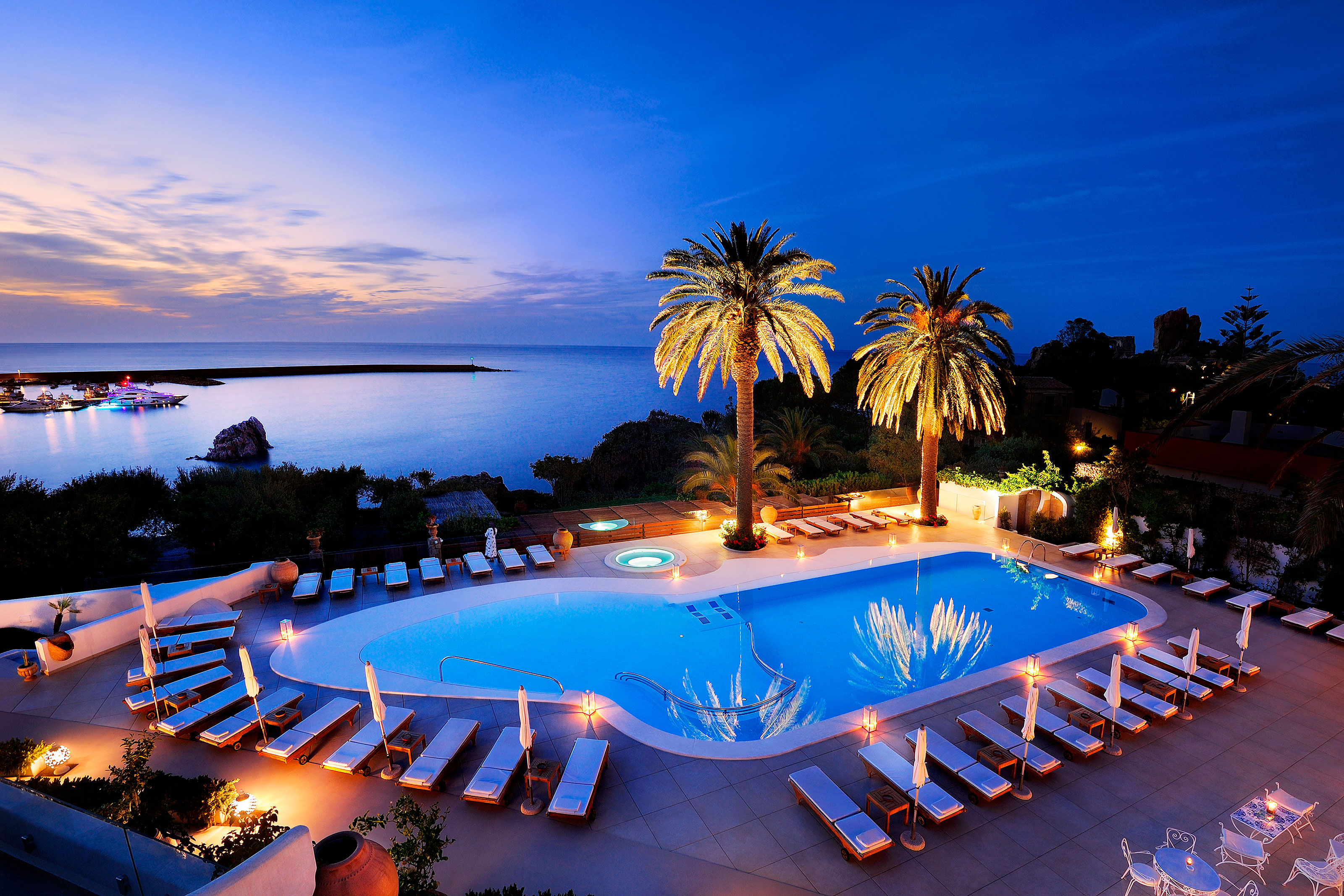 XL Italy Le Calette Pool At Night