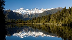 XL Mahitahi Lodge New Zealand Lake Matheson