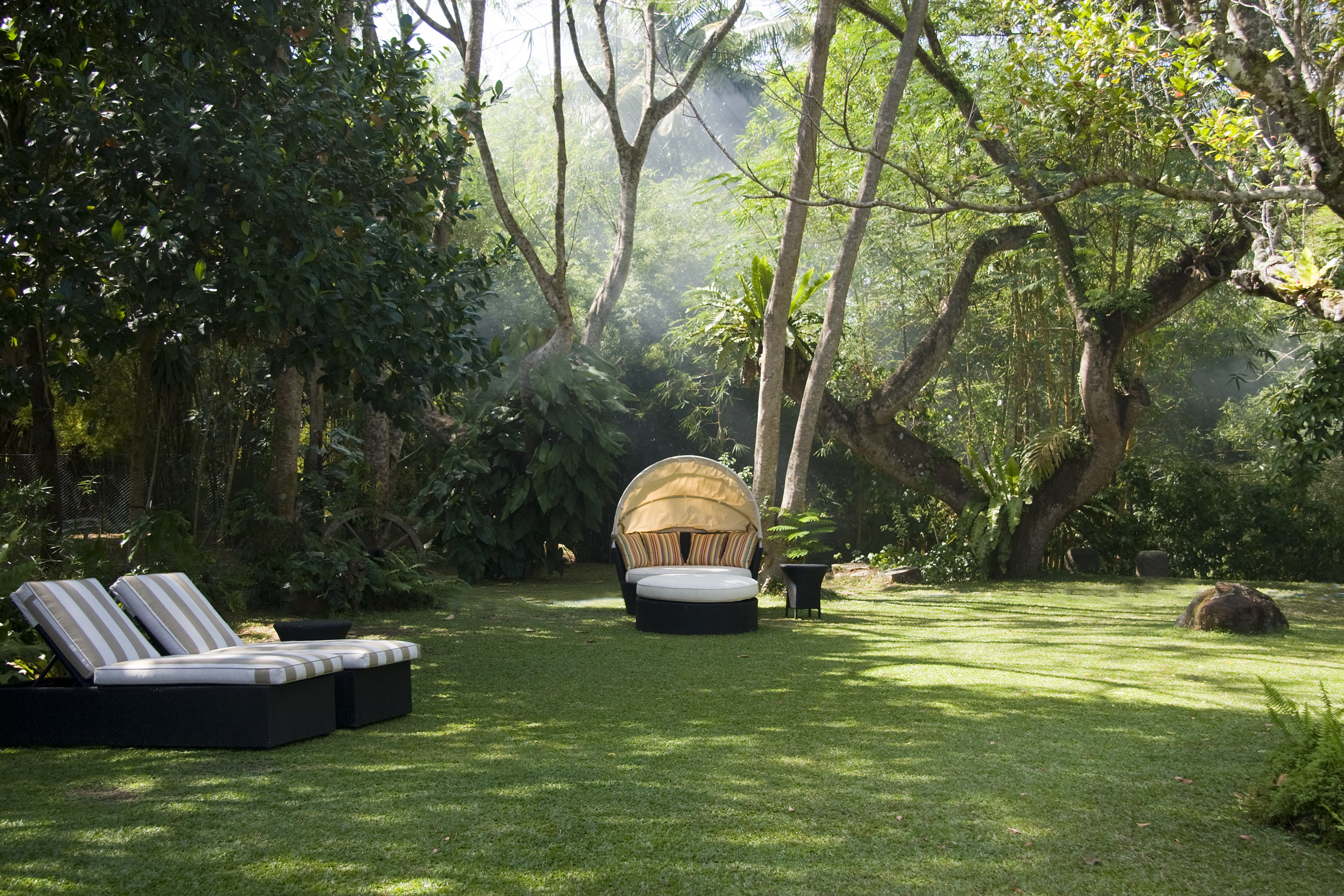 XL Sri Lanka Colombo The Wallawwa Hotel Garden 3