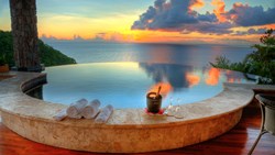 XL Caribbean St. Lucia Jade Mountain Infinity Pool Champagne Sunset