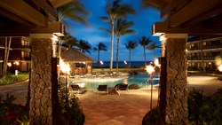 Xl Hawaii Hotel Koa Kea Kaui Pool Evening