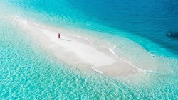 Xl Maldives Atool Beach Human