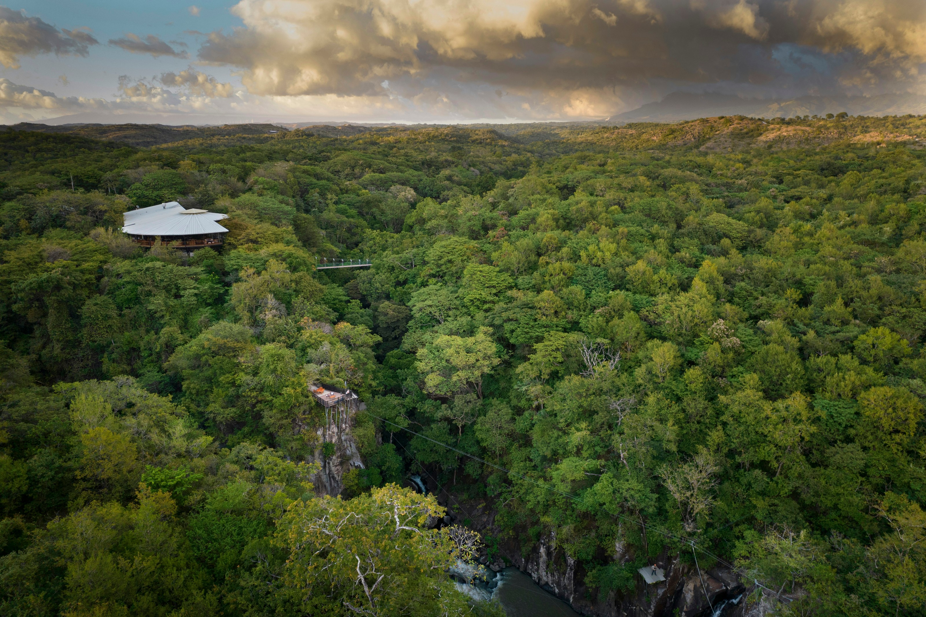 XL Costa Rica Rio Perdido Aerial3