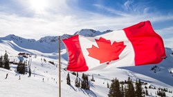 Xl Canada BC Whistler Blackcomb Canadian Flag