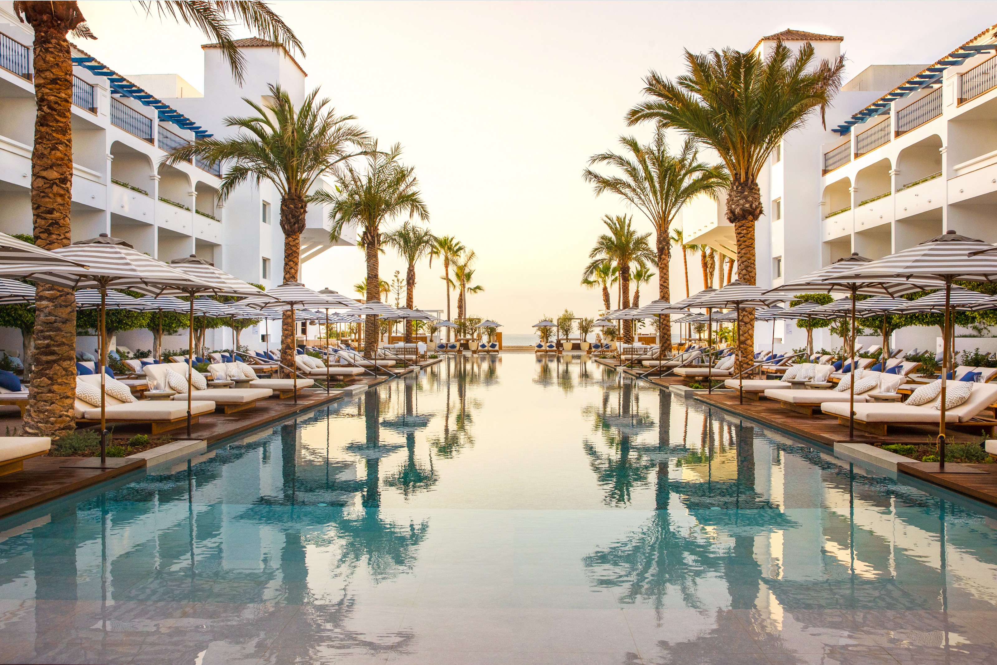 XL Spain METT Marbella Pool