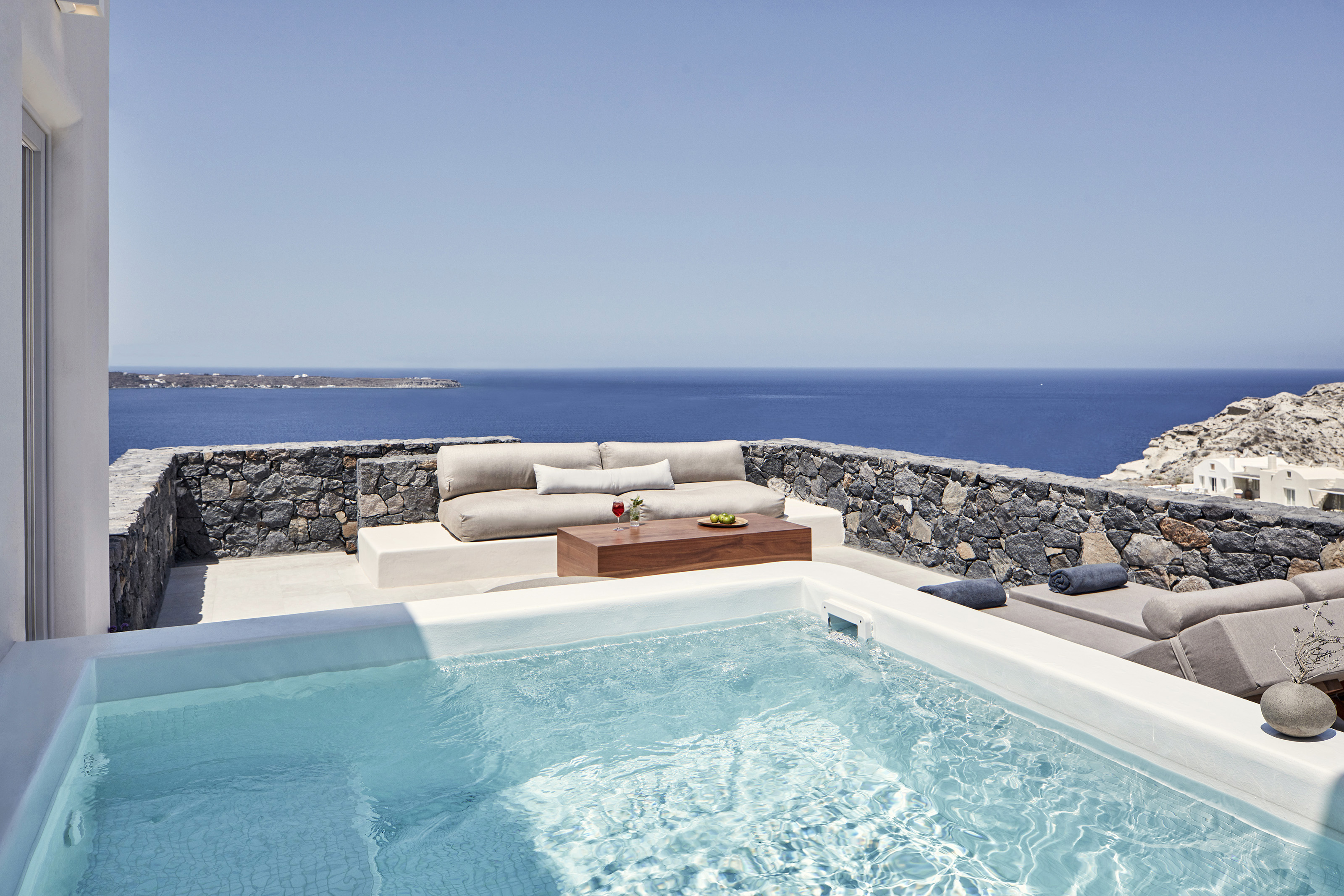 Xl Greece Santorini Canaves Oia Epitome Deluxe Suite With Plunge Pool Pool View Copy