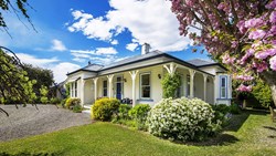 XL New Zealand St Leonards Vineyard Cottages Woolshed Cottages House Garden