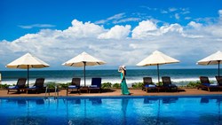 XL Sri Lanka Colombo Hotel Galle Face Pool And Ocean View