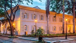 Small Ecuador Hotel Parque Exterio2 2