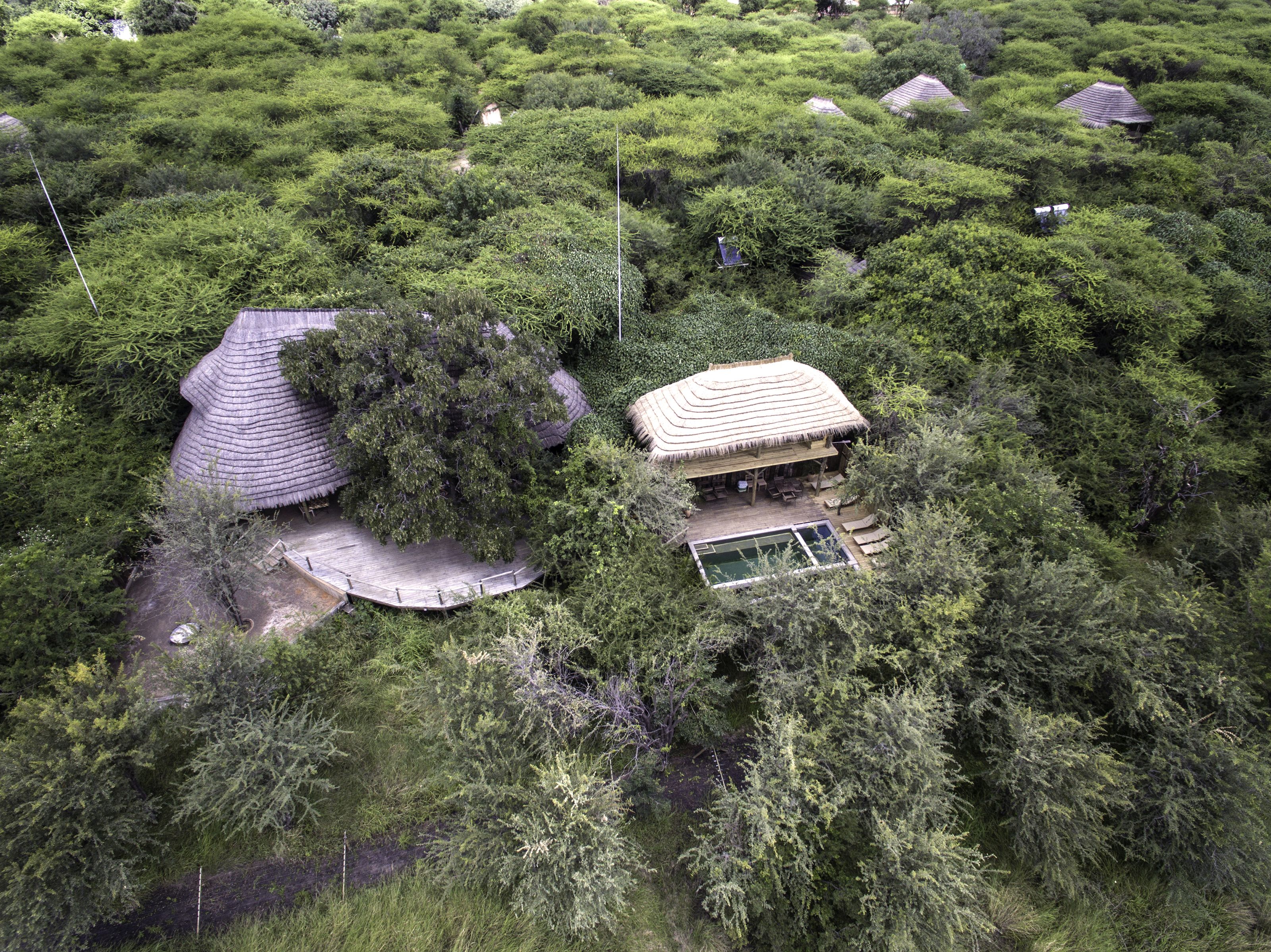 Xl Botswana Chobe Bakwena Lodge Pool Area