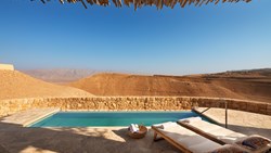 Xl Israel Six Senses Shaharut Panorama Pool Villa Pool Sunbeds View