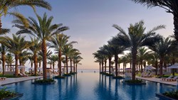 Xl Oman Muscat Albustanpalace Infinitypool