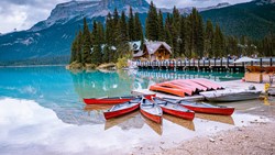 XL Canada British Columbia Yoho National Park Emerald Lake Kayaks