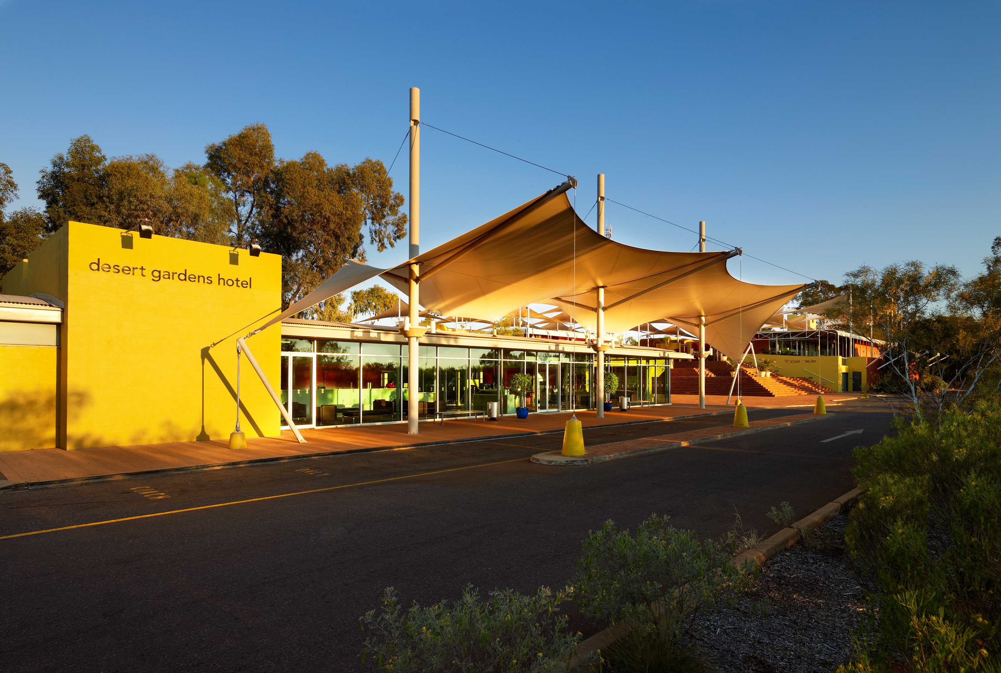 Xl Australia Voyages Desert Gardens Hotel Ayers Rock Exterior